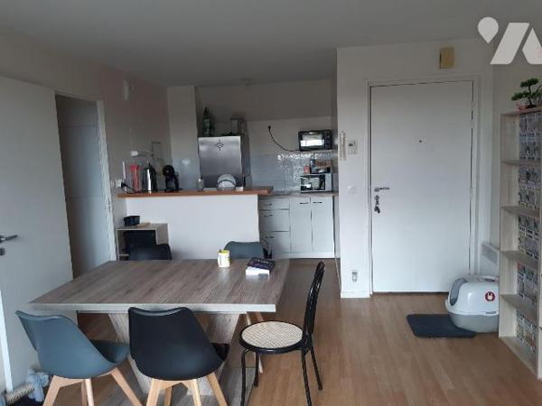 EN EXCLUSIVITÉ CHEZ VOTRE NOTAIRE, Appartement 2 pièces à vendre à LOCMINÉ (56500), Morbihan (5...