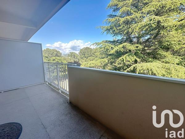 Appartement 1 pièce de 26 m² à Carnoux-en-Provence (13470)