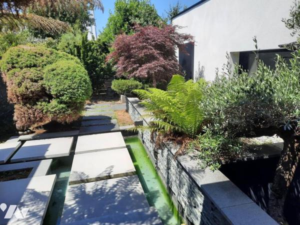 Maison contemporaine sur SENE