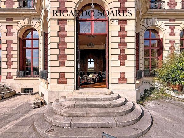 60700 PONT-SAINTE-MAXENCE - APPARTEMENT D'EXCEPTION AU CHÂTEAU DE VILLETTE / 206m² / 6 PIÈCES / 3 CHAMBRES