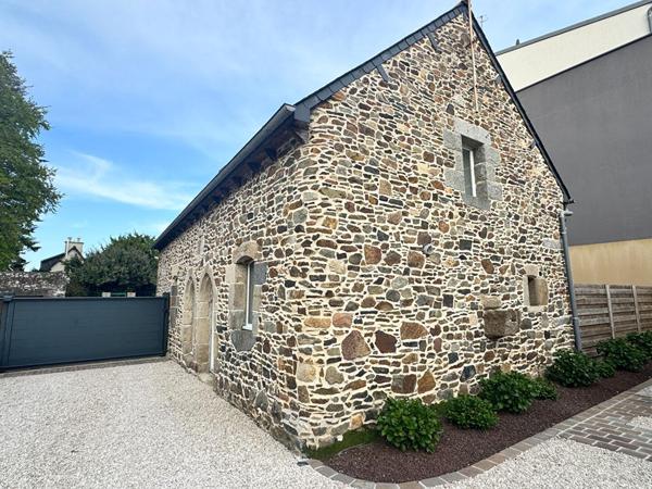 Demeure d’exception en pierres et gîte indépendant