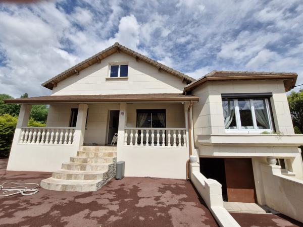 Maison
         5 pièces
        - 113 m² Bien prestige 695 000 € *