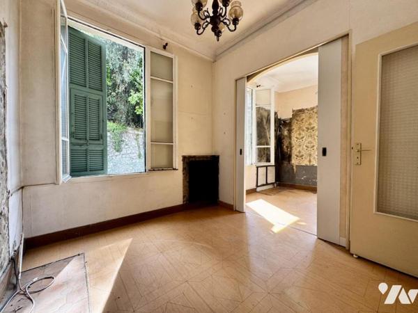 2 pièces de 43m² avec une grande cave