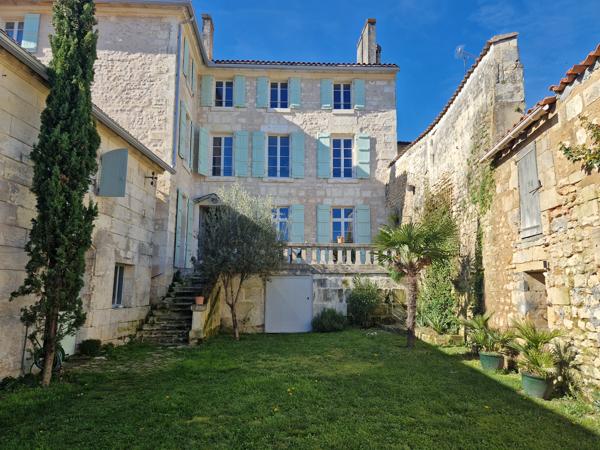 Charmante maison en plein cœur du bourg