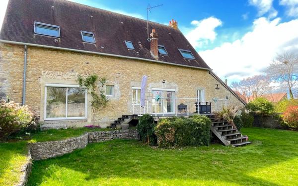 Maison à vendre    6 pièces •  Damigny