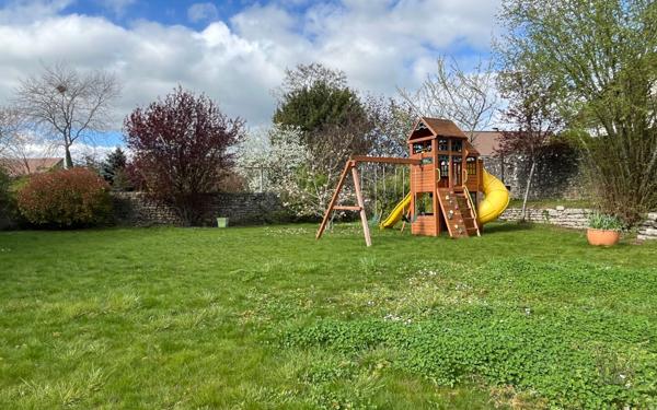 Maison à vendre    6 pièces •  Damigny