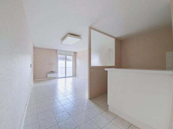 APPARTEMENT EN HYPERCENTRE - CHÂTELLERAULT