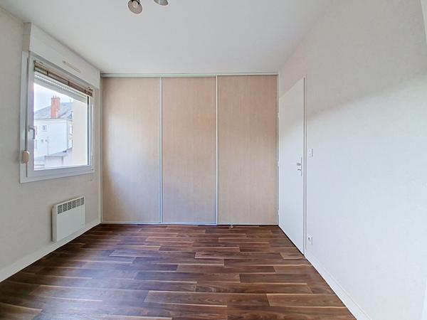 APPARTEMENT EN HYPERCENTRE - CHÂTELLERAULT