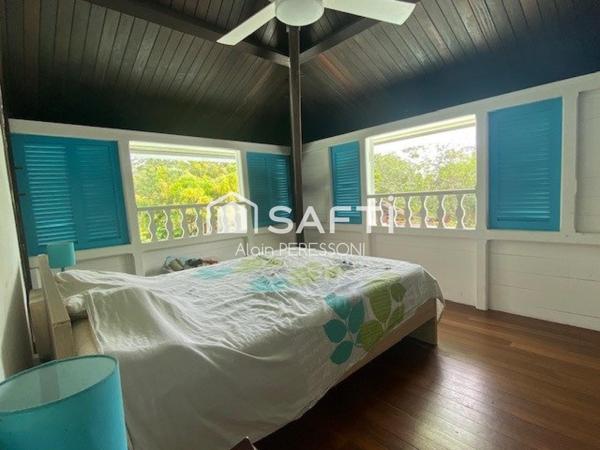 Propriété de style Créole T6 sur parcelle de 1Ha Piscine