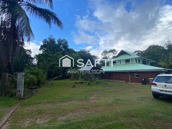 Propriété de style Créole T6 sur parcelle de 1Ha Piscine