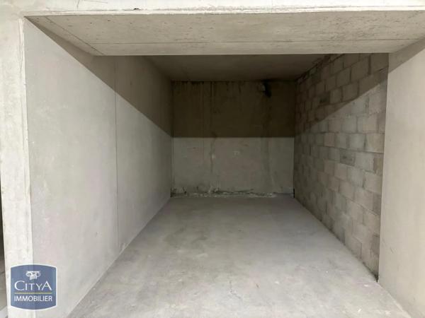 Appartement à louer 3 pièces 62.41m² Marseille (13002)