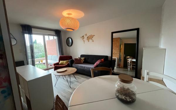 Appartement à louer    2 pièces •  Castelginest