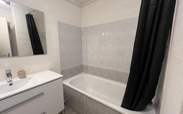 Appartement à louer    2 pièces •  Castelginest