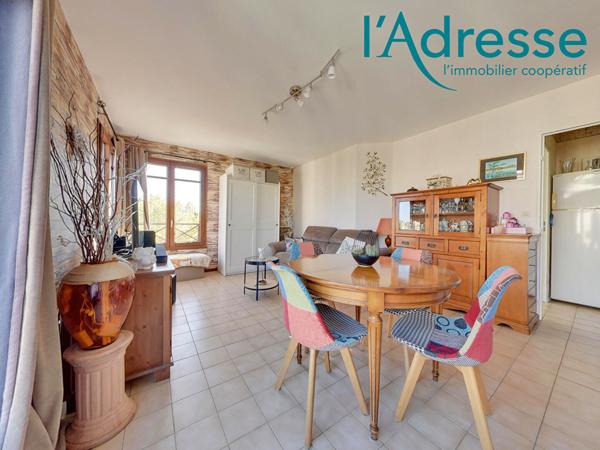 Trois pièces en DERNIER ETAGE