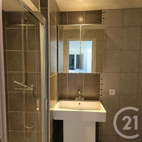 Maison à vendre  6 pièces - 200 m2 ST DENIS LES BOURG - 01