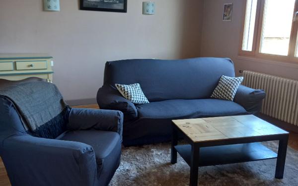 Immeuble à vendre    3 pièces •  Roquefort