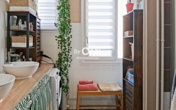 Appartement à vendre    3 pièces • 79,41 m2 Montluçon