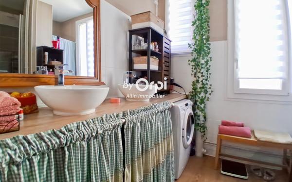 Appartement à vendre    3 pièces • 79,41 m2 Montluçon