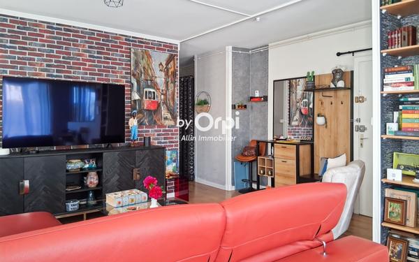 Appartement à vendre    3 pièces • 79,41 m2 Montluçon