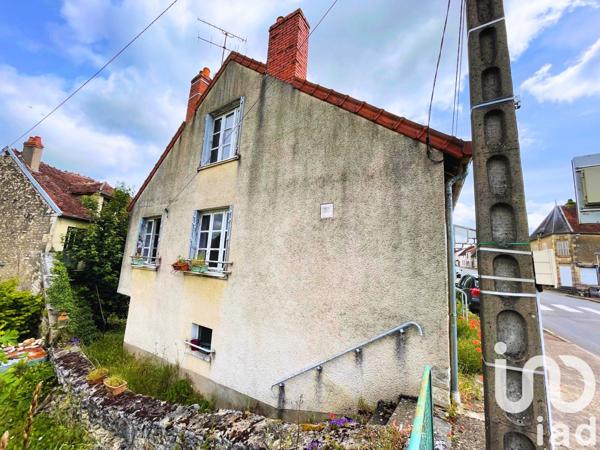 Maison 3 pièces de 65 m² à Donzy (58220)