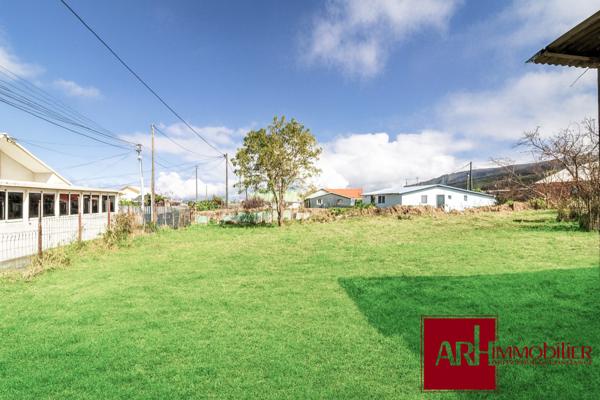 villa créole plain-pied T4 à rénover sur grand terrain divisible