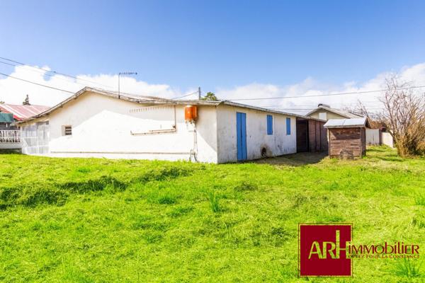 villa créole plain-pied T4 à rénover sur grand terrain divisible