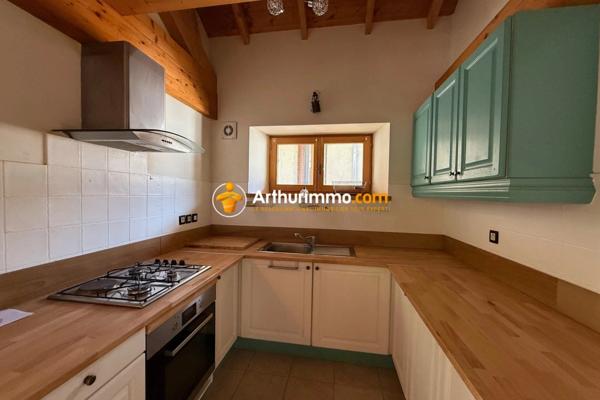 Vente                                                      Appartement
                        
                     4 pièces                      57 m2                     à Guillestre