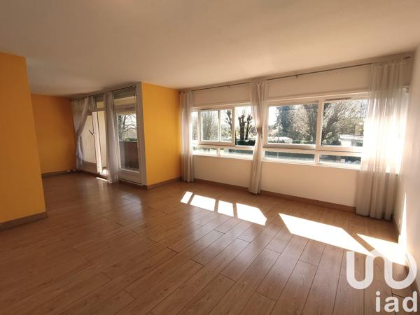 Appartement 5 pièces de 83 m² à Champagne-sur-Oise (95660)