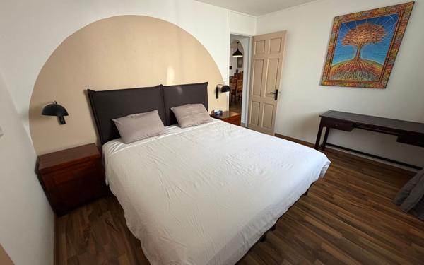 Maison à vendre    7 pièces •  Saint-Pierre