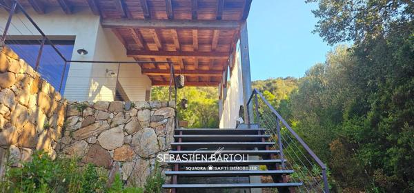 Maison T5 de charme 113m2 avec vue montagne et piscine