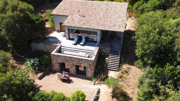 Maison T5 de charme 113m2 avec vue montagne et piscine
