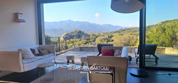 Maison T5 de charme 113m2 avec vue montagne et piscine