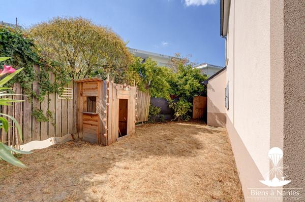 A vendre maison de ville avec jardinet quartier du Croissant , Nantes A vendre maison de ville avec jardinet quartier du Croissant , Nantes