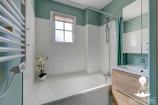 A vendre maison de ville avec jardinet quartier du Croissant , Nantes A vendre maison de ville avec jardinet quartier du Croissant , Nantes
