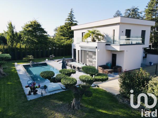 Maison à vendre 8 pièces 240 m² Lissieu