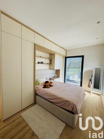 Maison à vendre 8 pièces 240 m² Lissieu