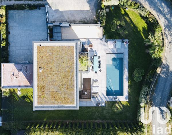 Maison à vendre 8 pièces 240 m² Lissieu