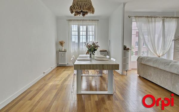 Appartement à vendre    3 pièces •  Bourgoin-Jallieu
