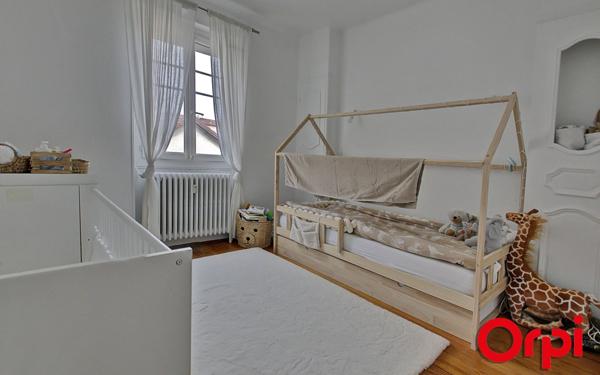 Appartement à vendre    3 pièces •  Bourgoin-Jallieu