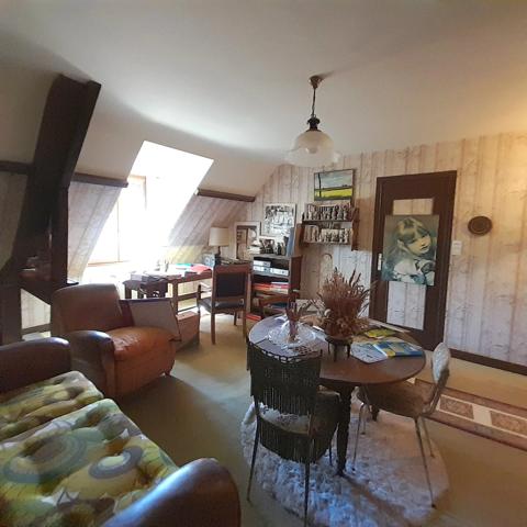 Maison familiale spacieuse avec jardin, 158m² habitables ARGENTON SUR CREUSE (36)