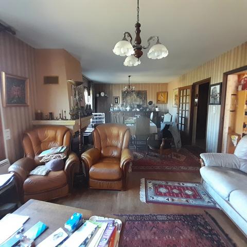 Maison familiale spacieuse avec jardin, 158m² habitables ARGENTON SUR CREUSE (36)