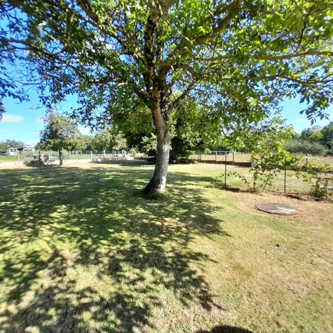Maison familiale spacieuse avec jardin, 158m² habitables ARGENTON SUR CREUSE (36)