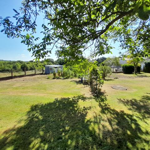 Maison familiale spacieuse avec jardin, 158m² habitables ARGENTON SUR CREUSE (36)