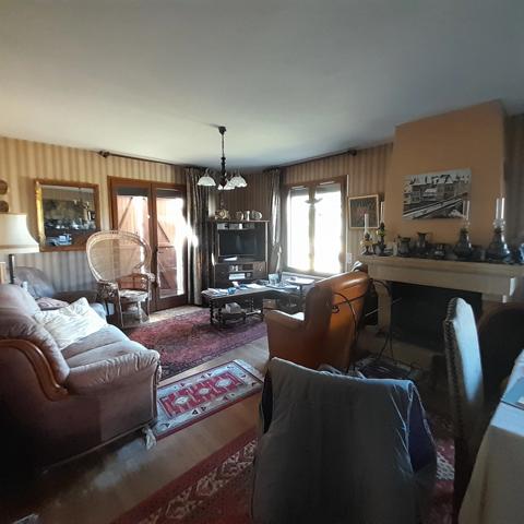 Maison familiale spacieuse avec jardin, 158m² habitables ARGENTON SUR CREUSE (36)