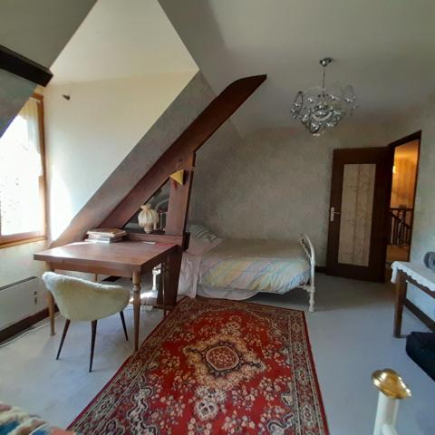 Maison familiale spacieuse avec jardin, 158m² habitables ARGENTON SUR CREUSE (36)