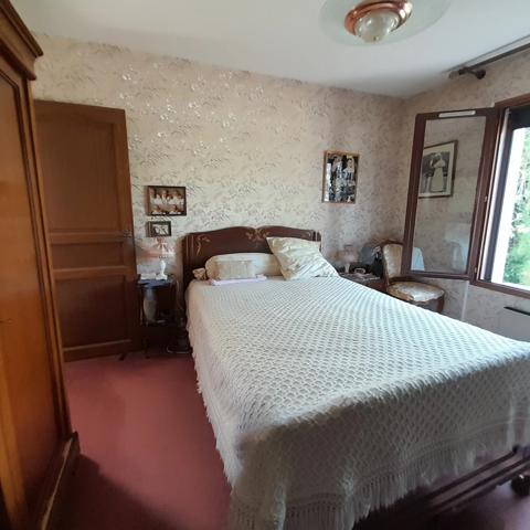 Maison familiale spacieuse avec jardin, 158m² habitables ARGENTON SUR CREUSE (36)