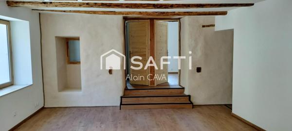 Appartement de 49 m² au prier étage avec balocon et garage en indivision