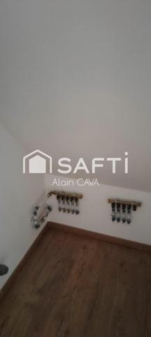Appartement de 49 m² au prier étage avec balocon et garage en indivision