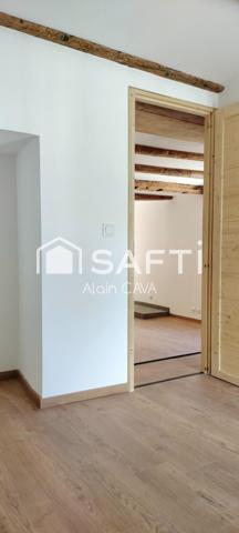 Appartement de 49 m² au prier étage avec balocon et garage en indivision