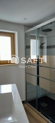 Appartement de 49 m² au prier étage avec balocon et garage en indivision